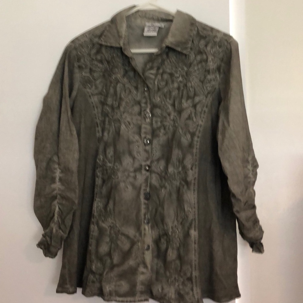 Olive green jacket with ruched sleeves